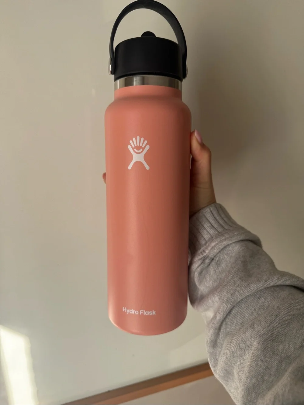 Bundle of Water bottles - Picture 6 of 11